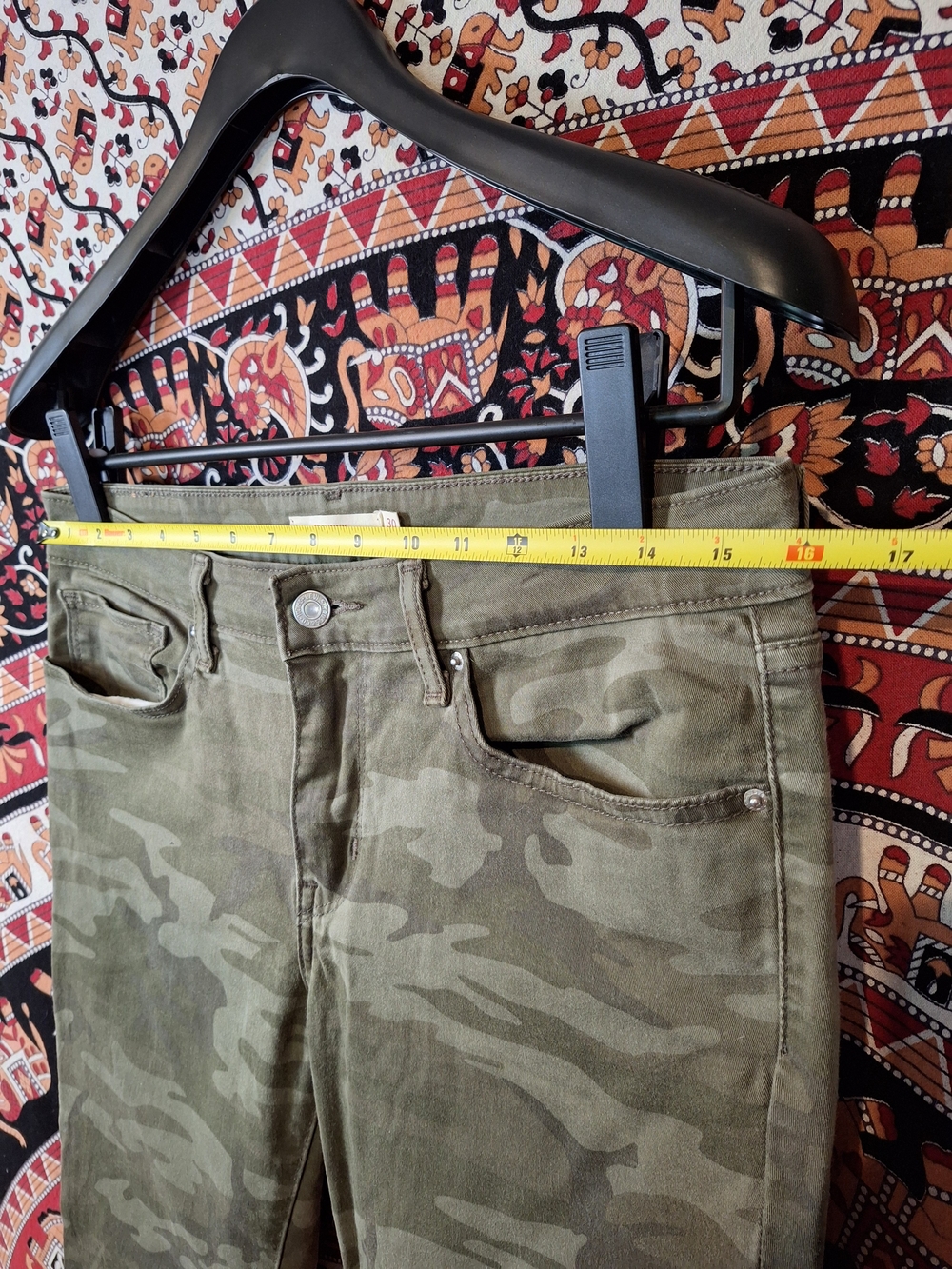 Levi's 711 Womens Mid-Rise Skinny Jeans Army Green Camouflage - Picture 6 of 10
